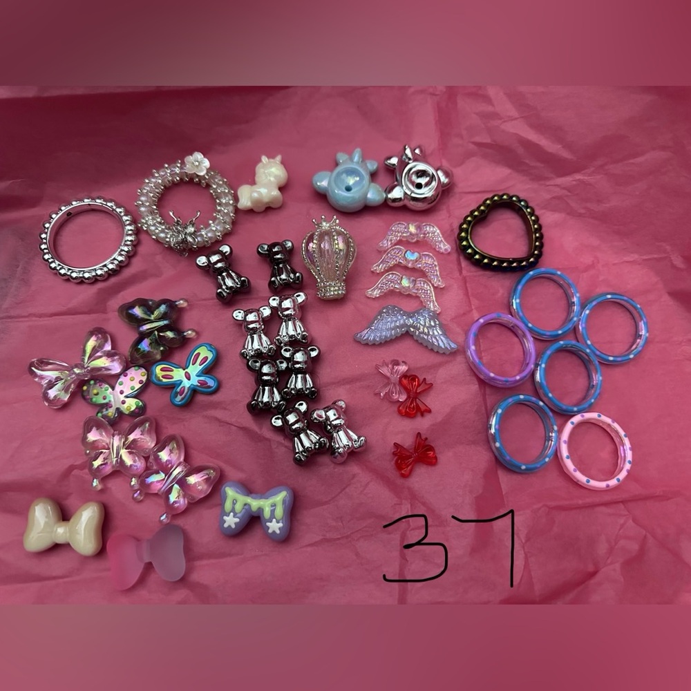 37 pieces for pens